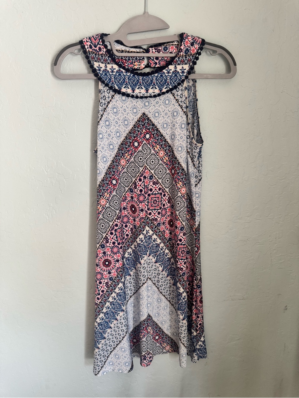 Three Hearts Sleeveless Paisley Midi Dress in White, Blue & Pink
